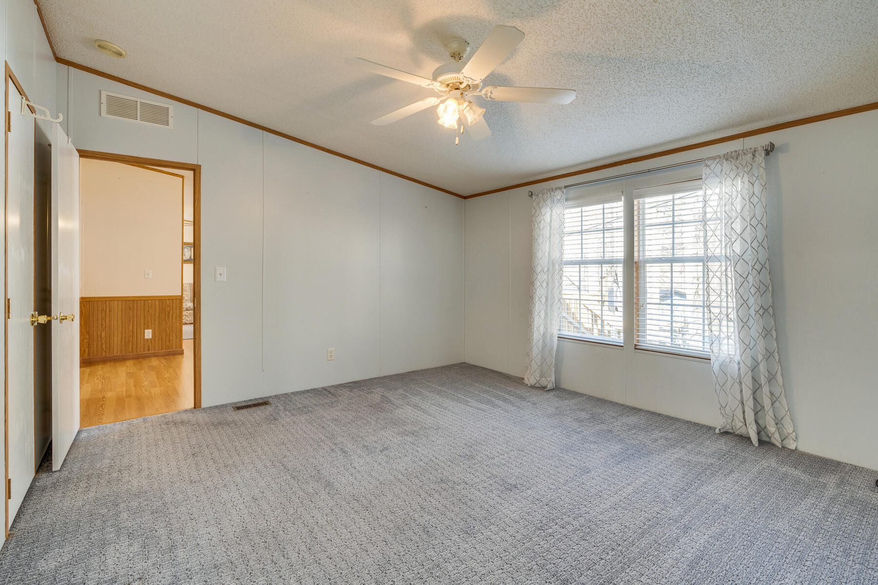 202 Taylor Hollow Road Elizabethton, TN 37643 - Photo 17 of 35 017