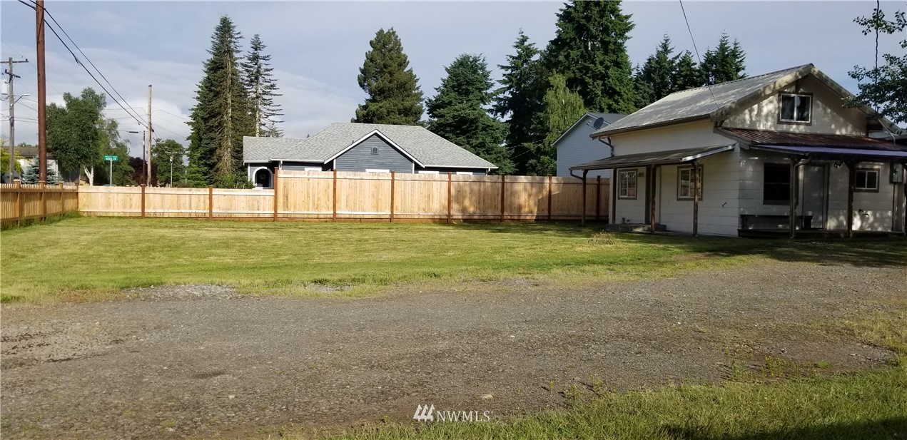 2809 Russell Road Centralia, WA 98531 - Photo 4 of 15 Gallery Image 4