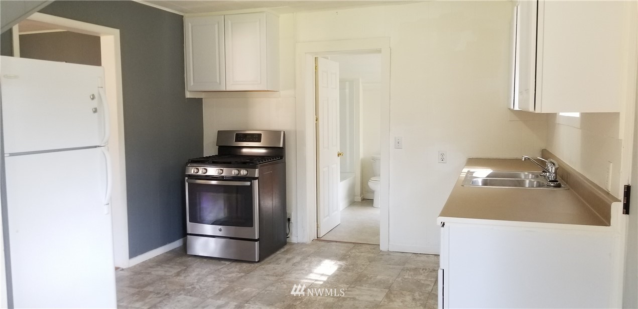 2809 Russell Road Centralia, WA 98531 - Photo 8 of 15 Gallery Image 8