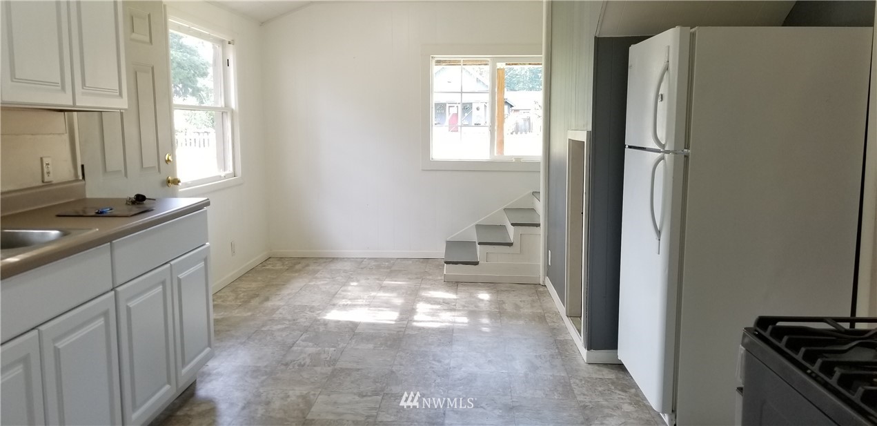 2809 Russell Road Centralia, WA 98531 - Photo 9 of 15 Gallery Image 9
