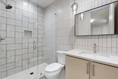 $4,650,000 | 860 Brook Hollow Road, Nashville, TN 37205