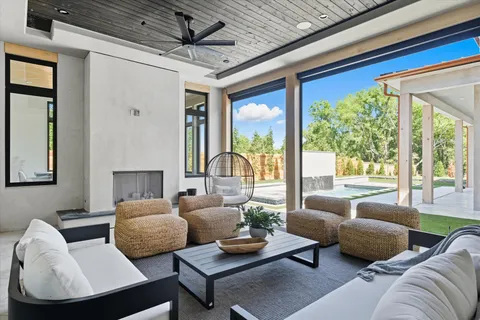 $4,650,000 | 860 Brook Hollow Road, Nashville, TN 37205