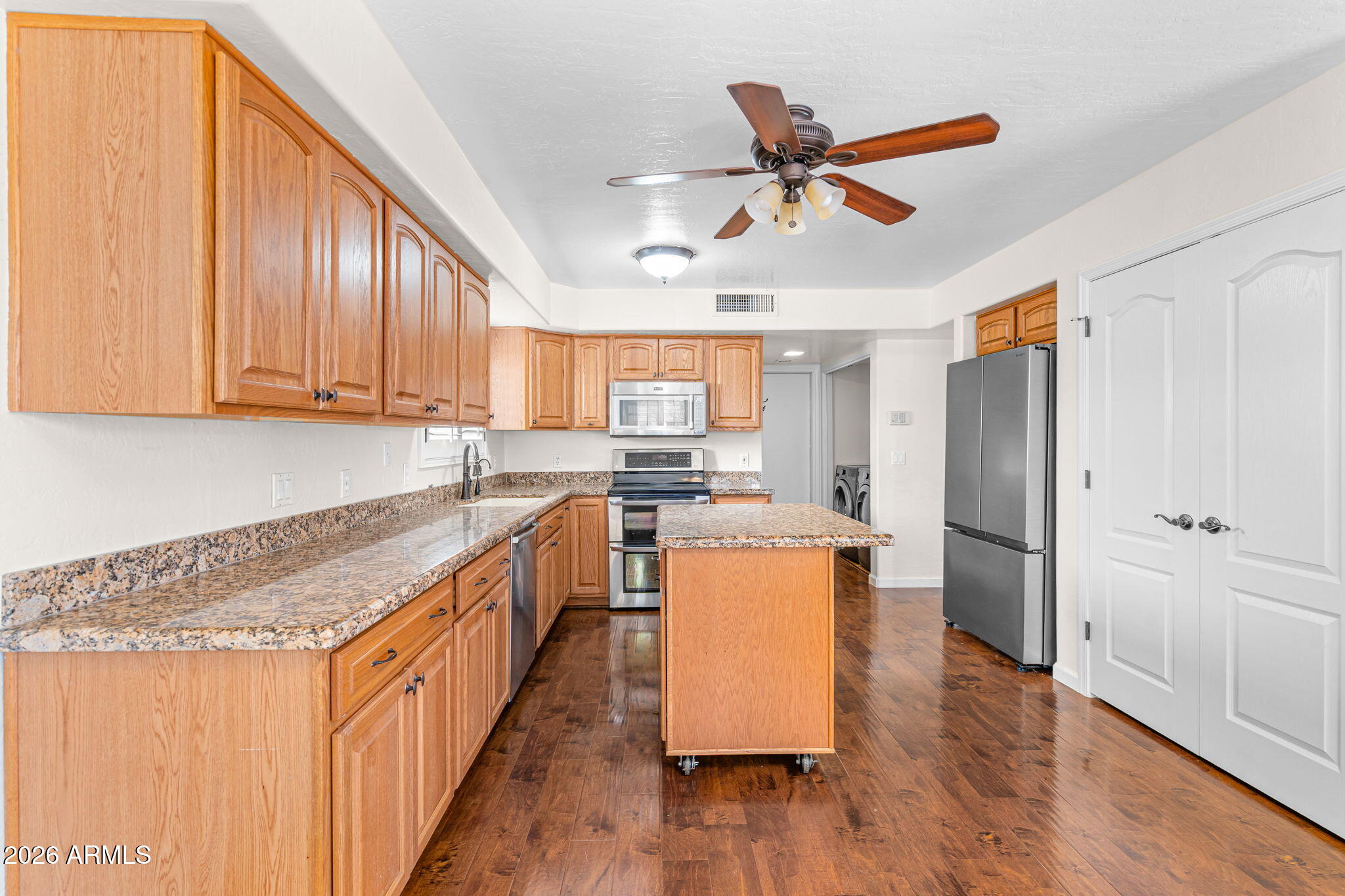1767 West Encinas Street Gilbert, AZ 85233 - Photo 13 of 42 15-web-or-mls-DSC06059