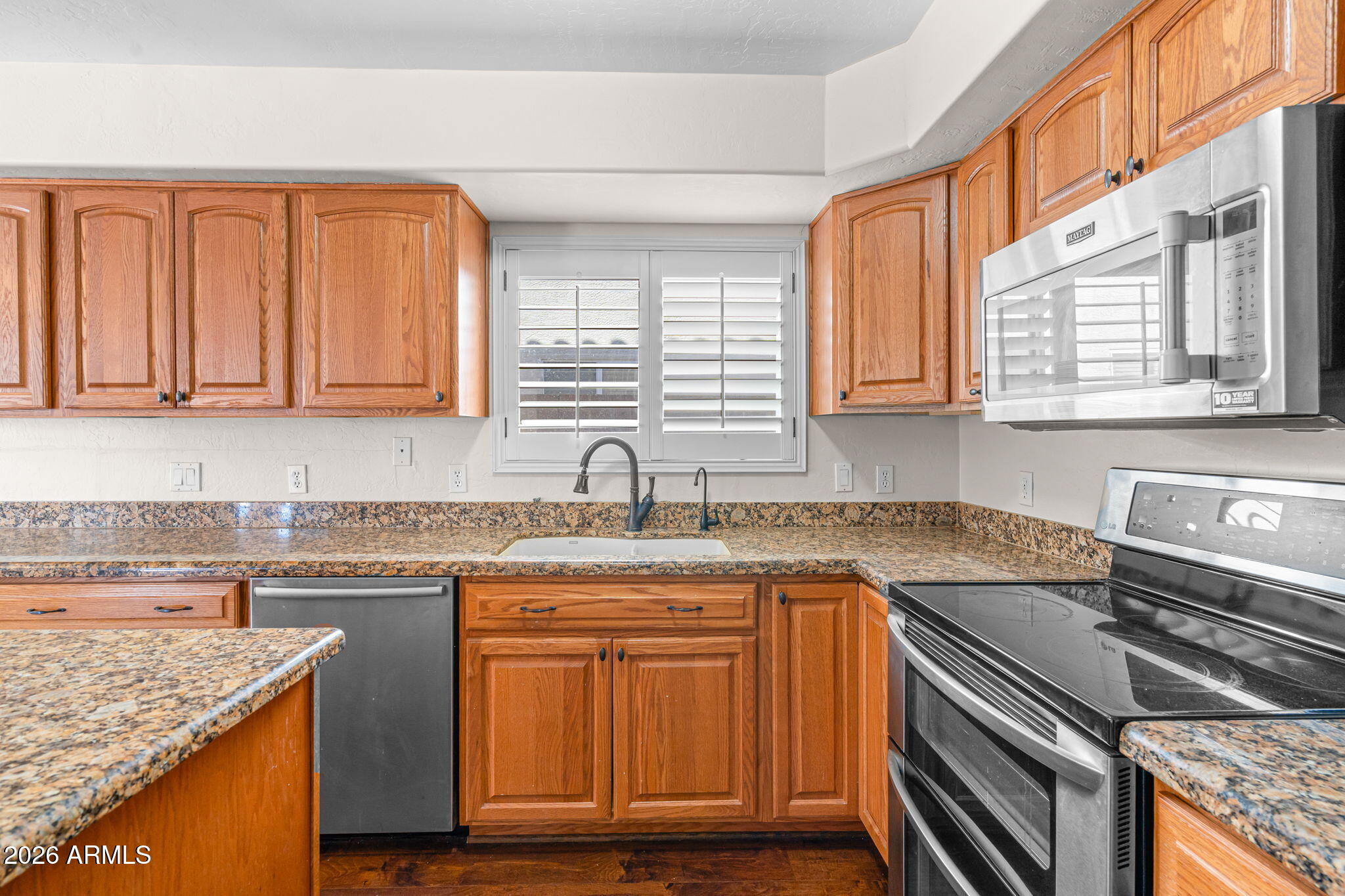1767 West Encinas Street Gilbert, AZ 85233 - Photo 14 of 42 16-web-or-mls-DSC06064