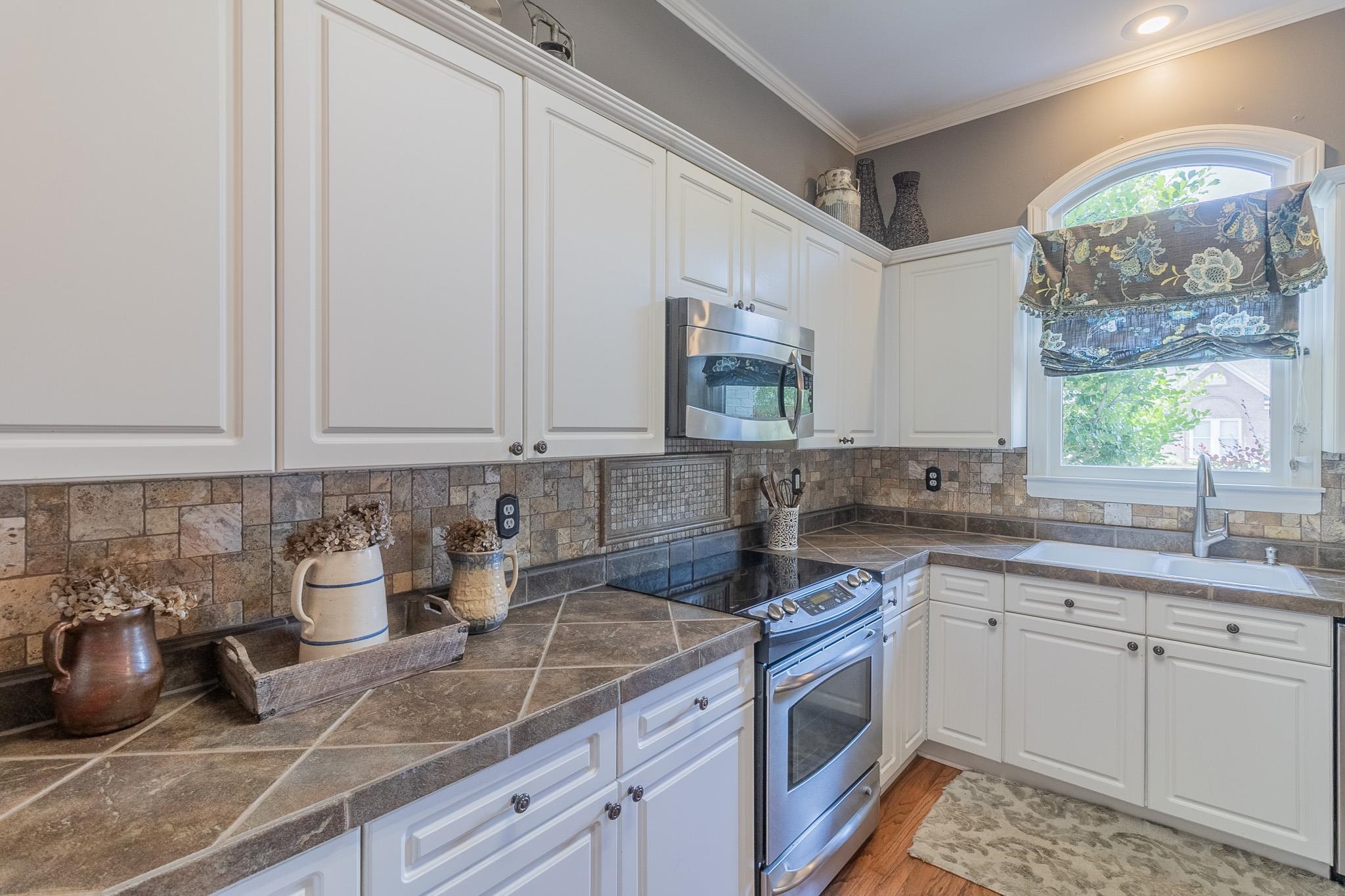 1249 Mintmere Drive Collierville, TN 38017 - Photo 14 of 40