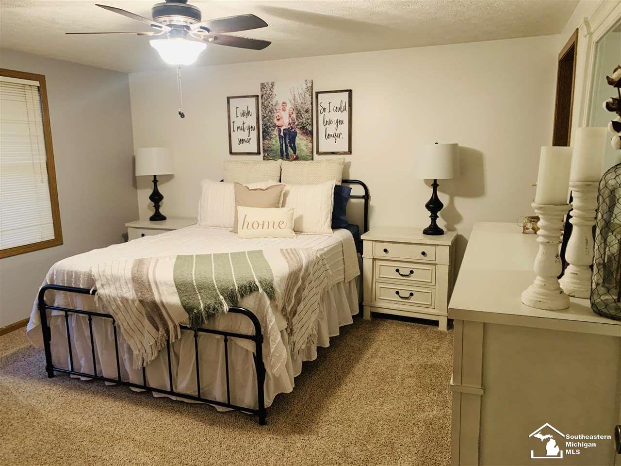 424 Monroe Street Carleton, MI 48117 - Photo 7 of 12 50025068-6.JPG