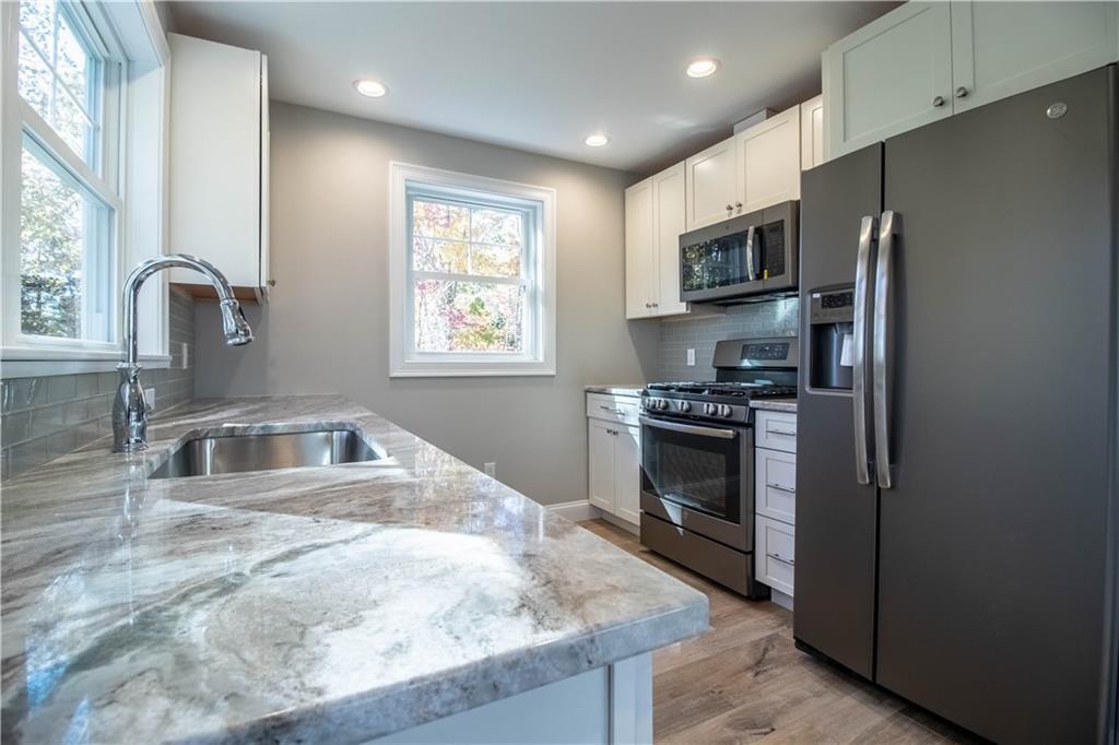25 Alderbrook Road Portland, ME 04108 - Photo 11 of 31 Photo