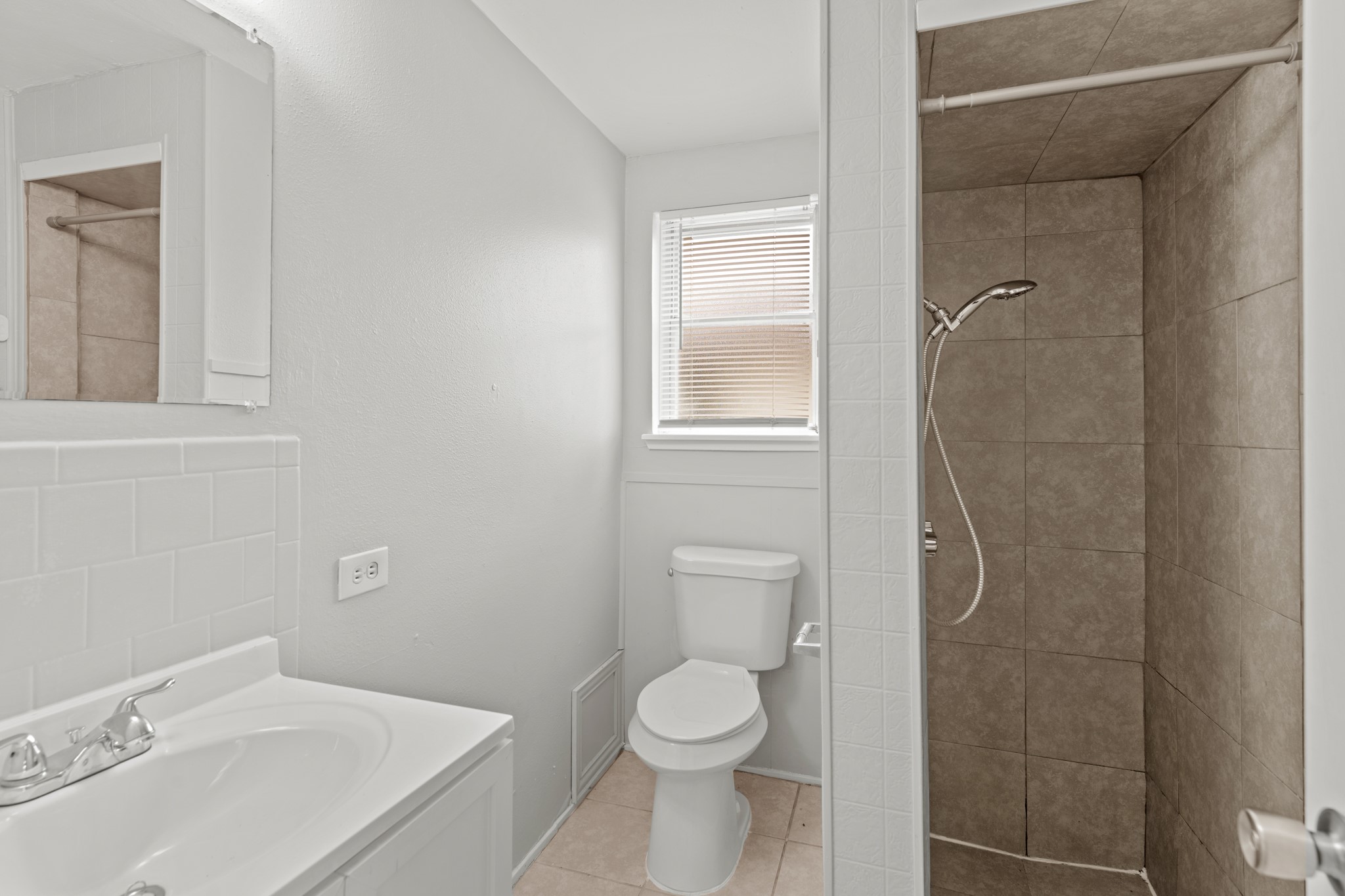 408 Grantham Road Baytown, TX 77521 - Photo 13 of 14