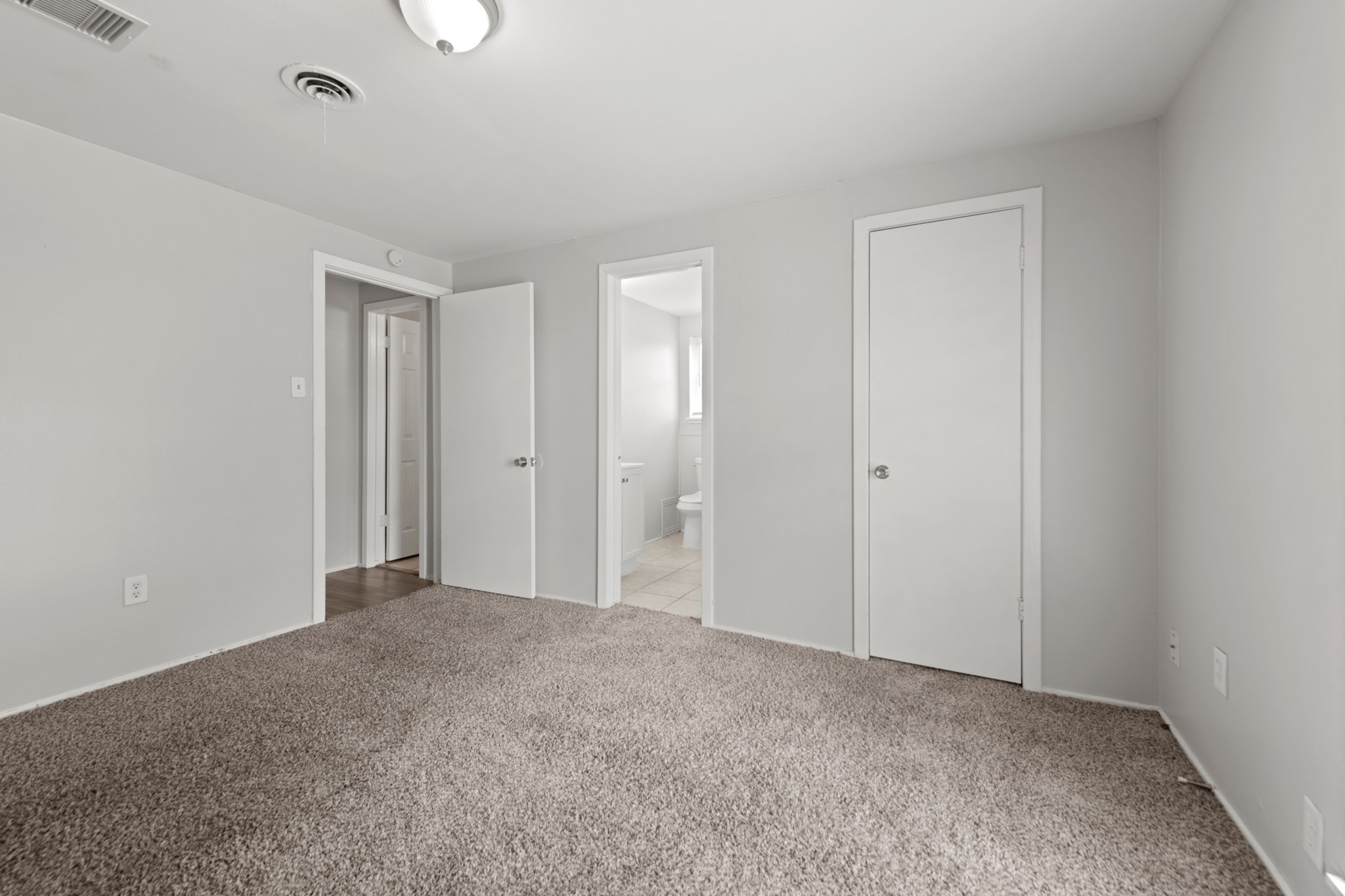 408 Grantham Road Baytown, TX 77521 - Photo 9 of 14