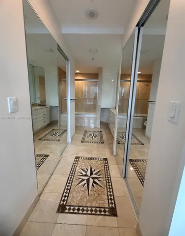 $5,400 | 801 Brickell Key Boulevard, Unit 2401, Miami, FL 33131