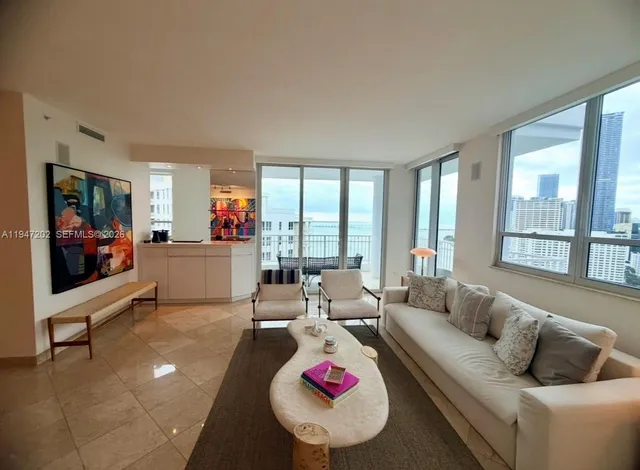 $5,400 | 801 Brickell Key Boulevard, Unit 2401, Miami, FL 33131