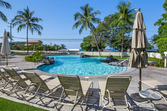 $750,000 | 75-5919 Alii Drive, Unit U22, Kailua-Kona, HI 96740