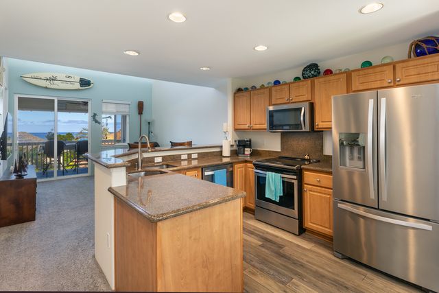 $750,000 | 75-5919 Alii Drive, Unit U22, Kailua-Kona, HI 96740