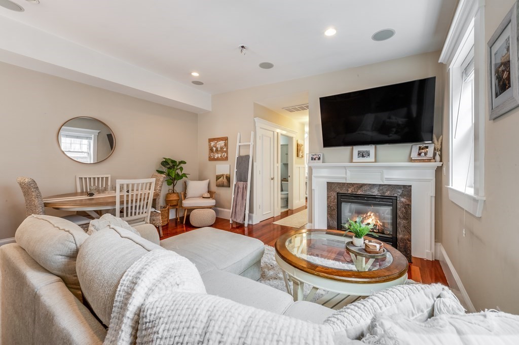 621 East 3rd Street, Unit 3 Boston, MA 02127 - Photo 3 of 22