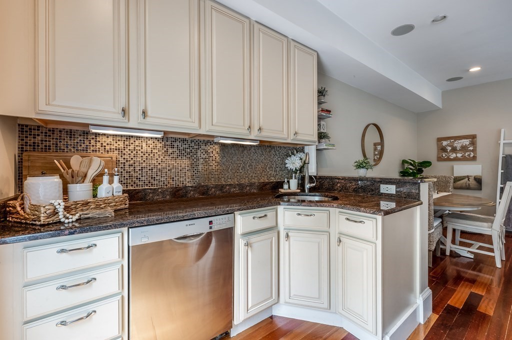 621 East 3rd Street, Unit 3 Boston, MA 02127 - Photo 10 of 22