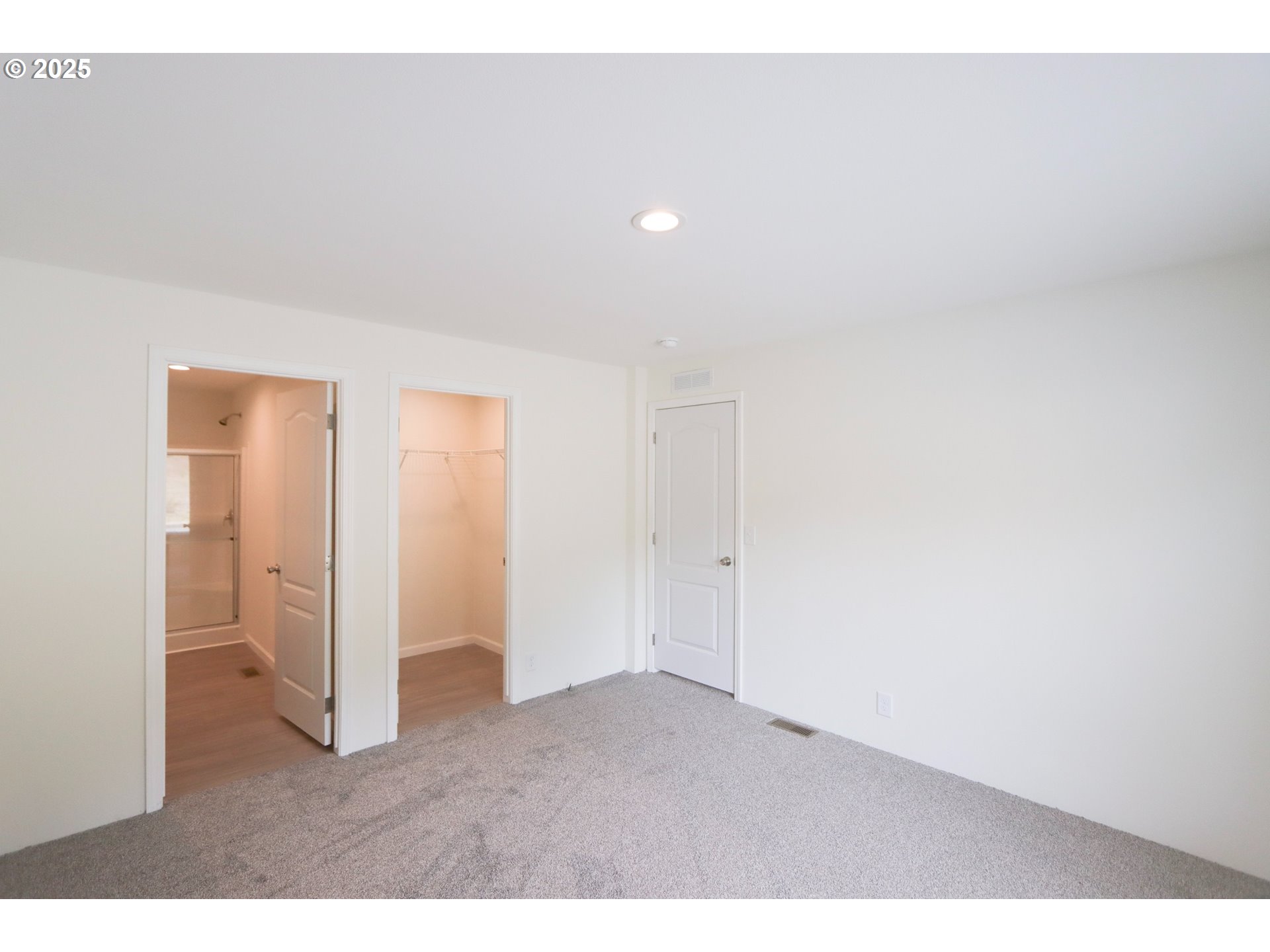 425 Providence Drive Reedsport, OR 97467 - Photo 12 of 33 a view of an empty room