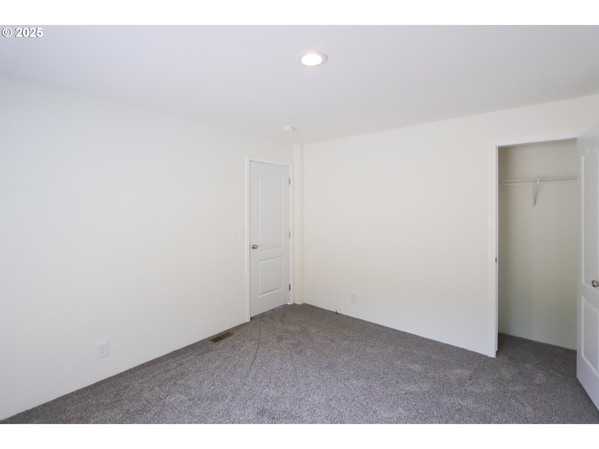 425 Providence Drive Reedsport, OR 97467 - Photo 17 of 33 a view of an empty room
