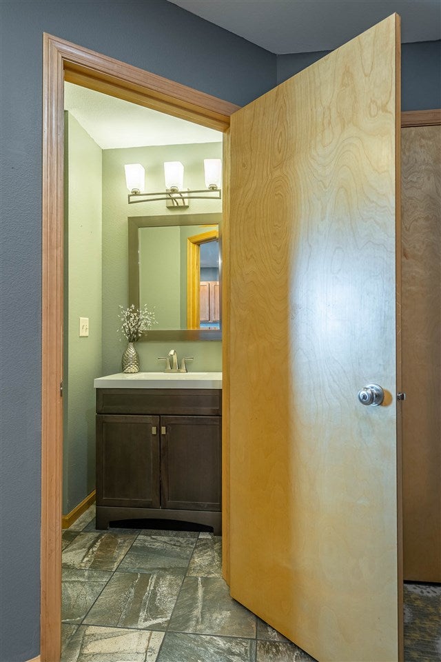 242 South Park Ridge Road North Liberty, IA 52317 - Photo 15 of 26 Gallery Image 15