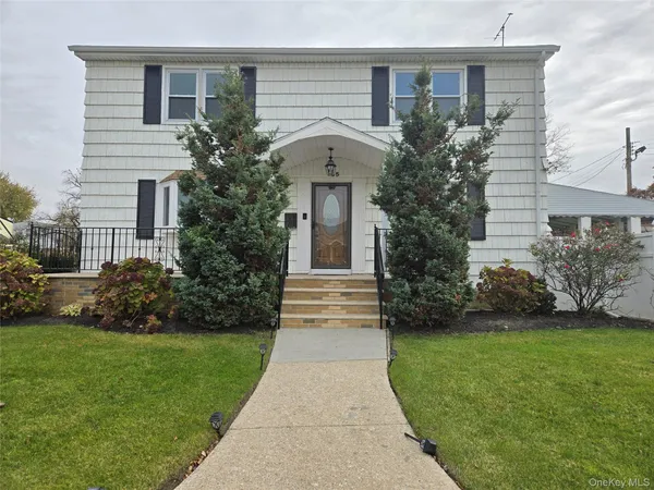 $2,750 | 35 Keegan Street, Elmont, NY 11003