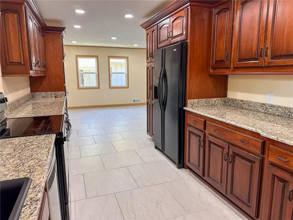$295,000 | 110 South 8th Street, Burlington, KS 66839