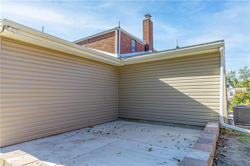 117 Oak Avenue Penn Hills, PA 15235 - Photo 25 of 26 a view of a garage