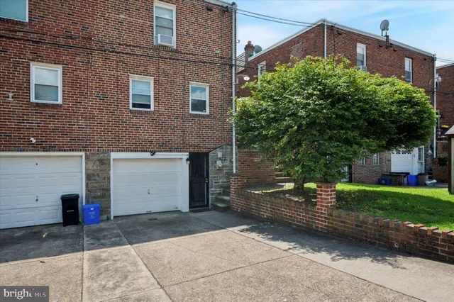 $395,000 | 933 Slocum Street, Philadelphia, PA 19150