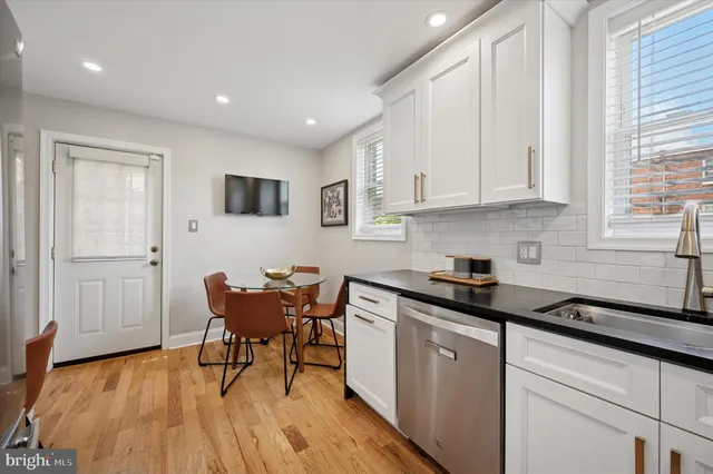 $395,000 | 933 Slocum Street, Philadelphia, PA 19150