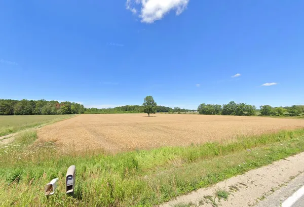 $314,999 | 20400 Kendaville Road, Howard City, MI 49329