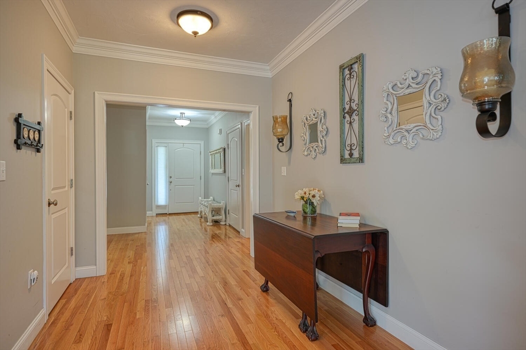 103 Red Maple Run, Unit 103 Norfolk, MA 02056 - Photo 3 of 30