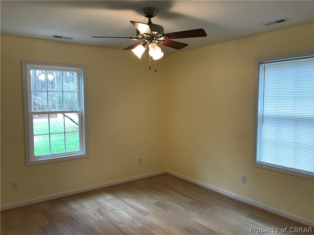 141 Maple Avenue Mathews, VA 23109 - Photo 11 of 18