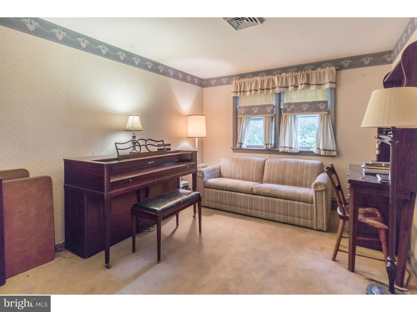 143 Deep Run Road Perkasie, PA 18944 - Photo 15 of 24 Gallery Image 15