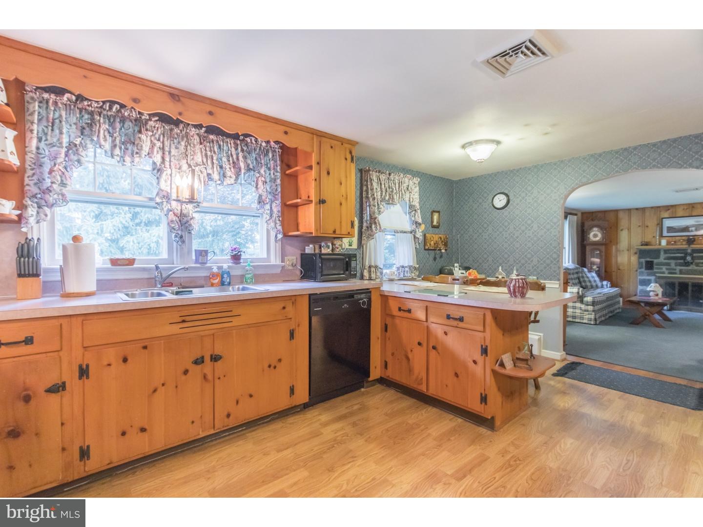 143 Deep Run Road Perkasie, PA 18944 - Photo 4 of 24 Gallery Image 4