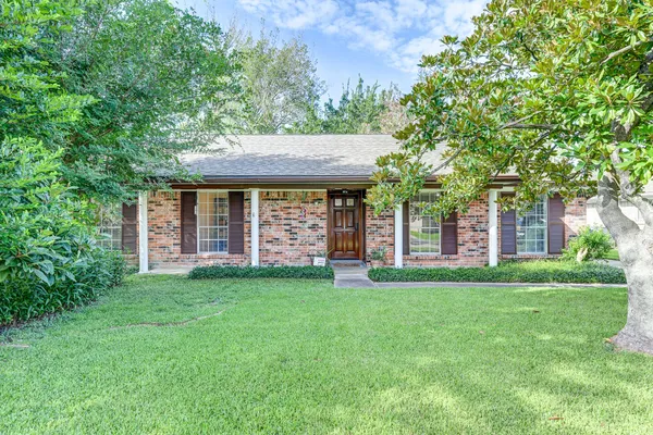$240,000 | 12211 Plumpoint Drive, Houston, TX 77099