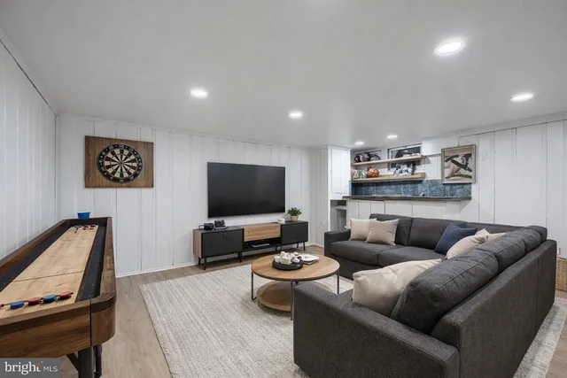 $264,900 | 8235 Pleasant Plains Road, Towson, MD 21286