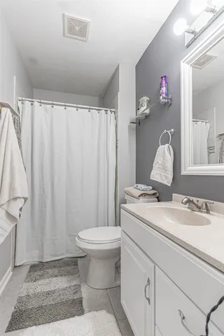 $255,000 | 2768 Wintergreen Drive, Rockford, IL 61109