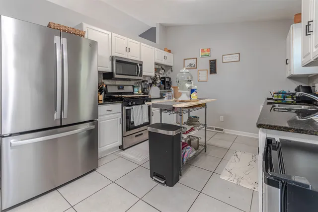 $255,000 | 2768 Wintergreen Drive, Rockford, IL 61109