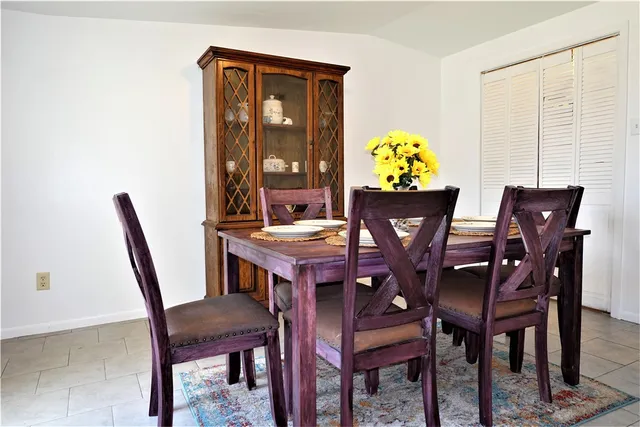 $164,900 | 1017 East Huntington Street, Beeville, TX 78102