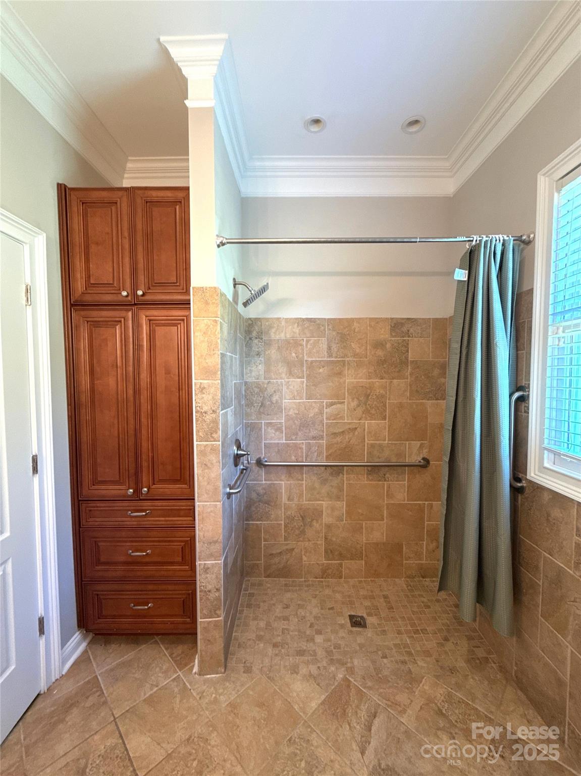 14019 Thompson Road Charlotte, NC 28227 - Photo 31 of 43 a bathroom with a shower