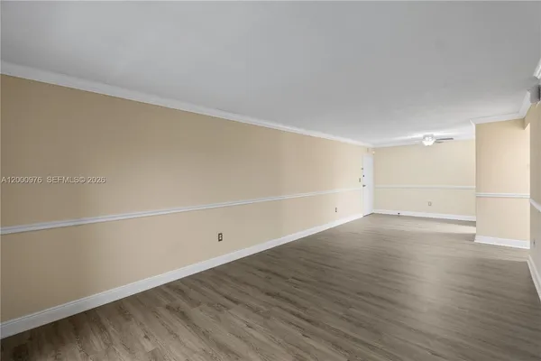 $1,900 | 9441 Southwest 76th Street, Unit V32, Miami, FL 33173