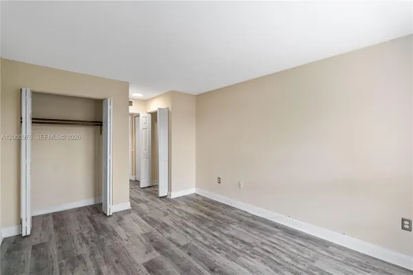 $1,900 | 9441 Southwest 76th Street, Unit V32, Miami, FL 33173
