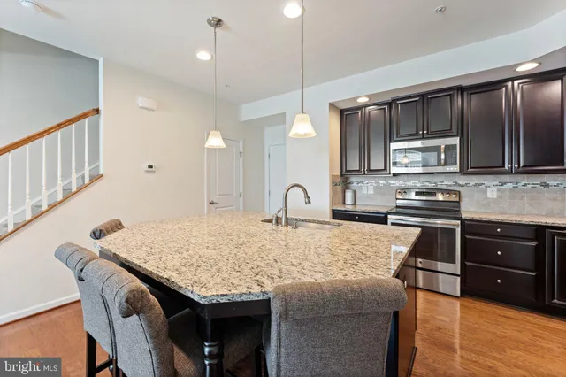 $2,892 | 14194 Haro Trail, Gainesville, VA 20155