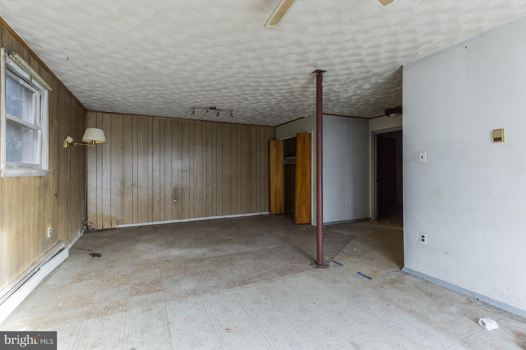 369 Friendship Road Friendship, MD 20758 - Photo 15 of 18