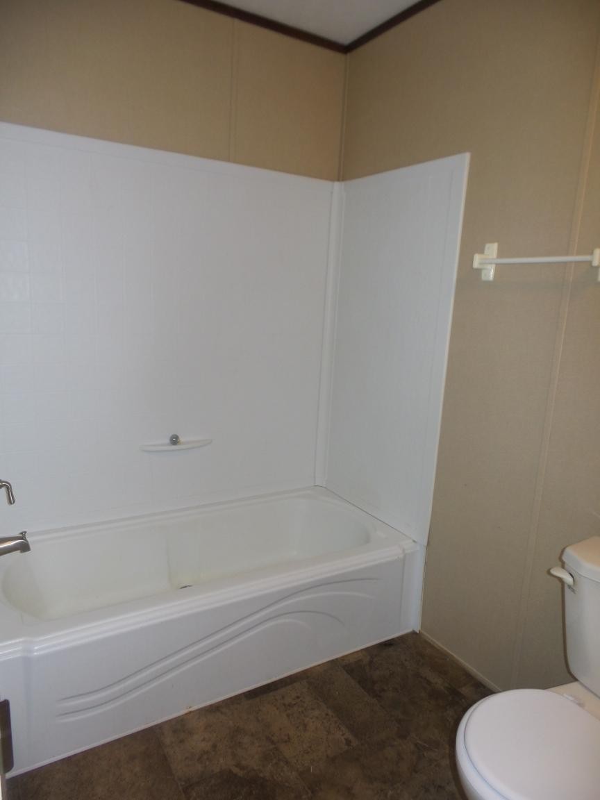 875 Queener Road Jacksboro, TN 37757 - Photo 9 of 15 Gallery Image 9