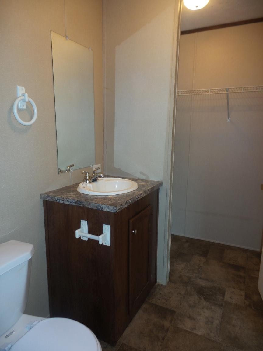 875 Queener Road Jacksboro, TN 37757 - Photo 10 of 15 Gallery Image 10