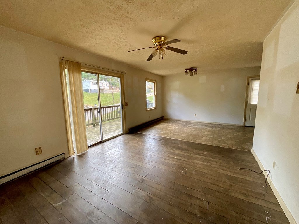 101 Spring Street Galax, VA 24333 - Photo 5 of 12 Gallery Image 5