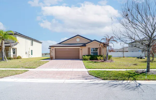 $2,900 | 788 Worlington Lane, Fort Pierce, FL 34947