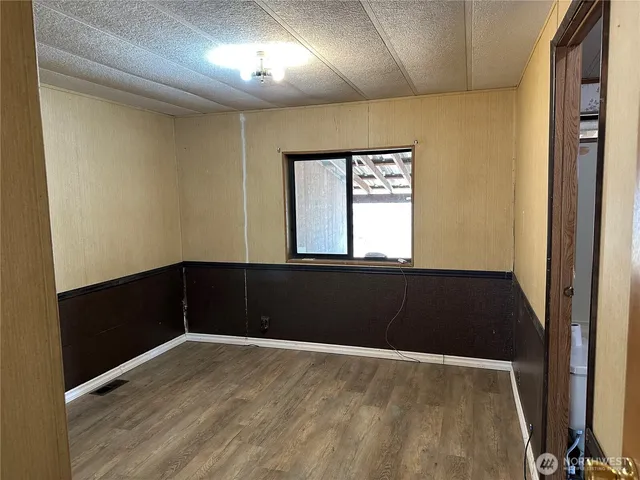 a view of empty room