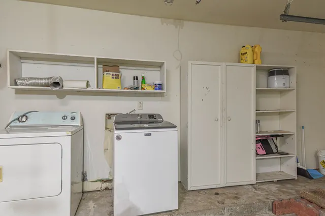 $1,750 | 10927 Spanish Grant Drive, Sugar Land, TX 77498