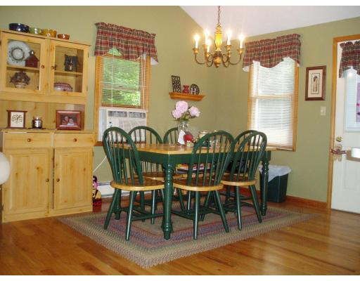 22 Hickory Road Millville, MA 01529 - Photo 4 of 15 Gallery Image 4