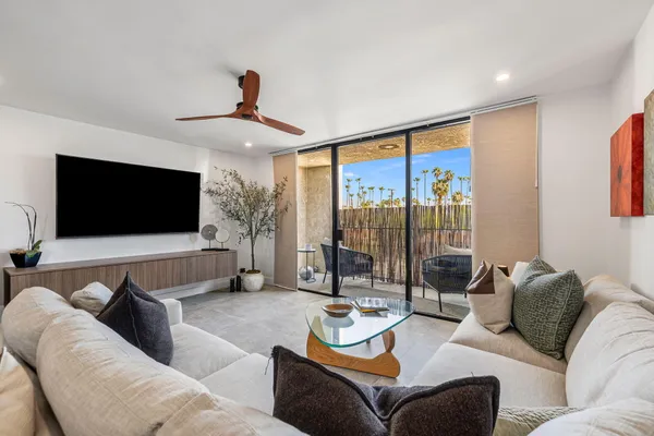 $2,095 | 1400 East Palm Canyon Drive, Unit 218, Palm Springs, CA 92264